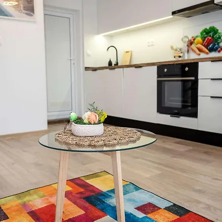 Apartment Modern Ground Floor - By Flat Manаger Warna