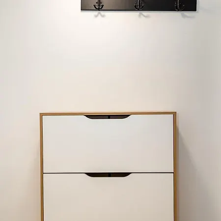 Modern Ground Floor - By Flat Manаger Apartment *